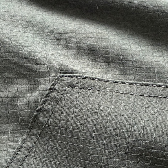 Women’s Vuori Olive Green Jogger Pants Medium - Picture 6 of 6